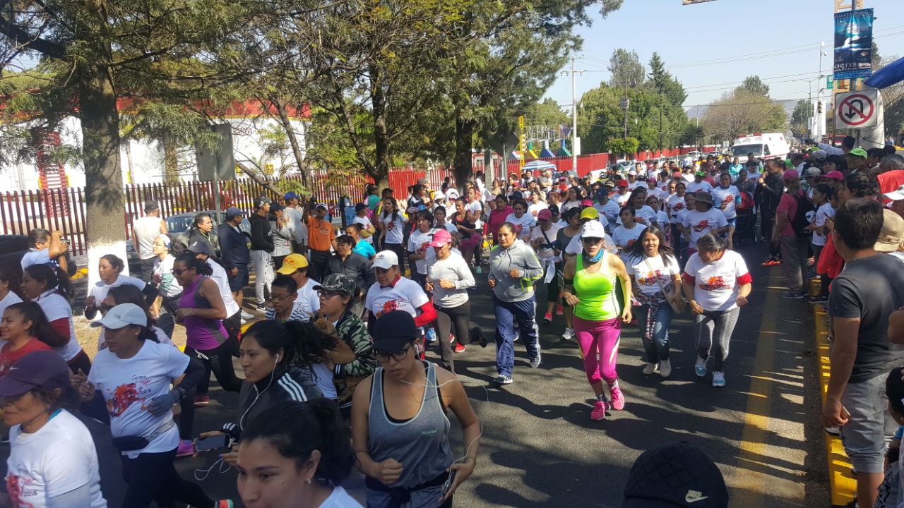 Se congregan cientos en la Carrera de la Mujer del ayuntamiento de Tlaxcala